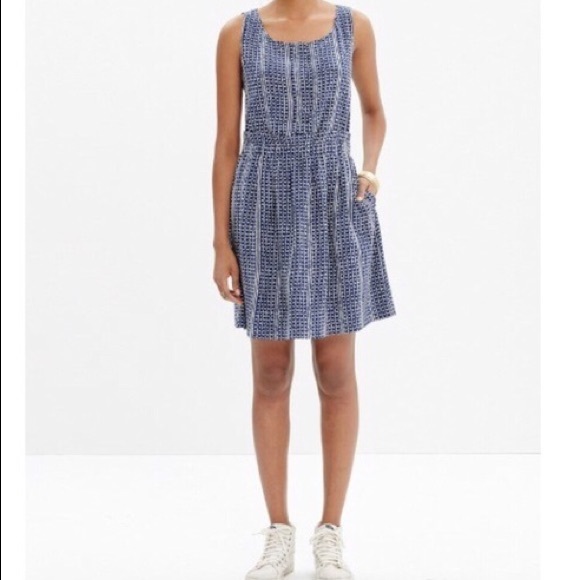 Madewell Dresses & Skirts - Madewell Silk Paper Bag Tank Dress Batik Stripe